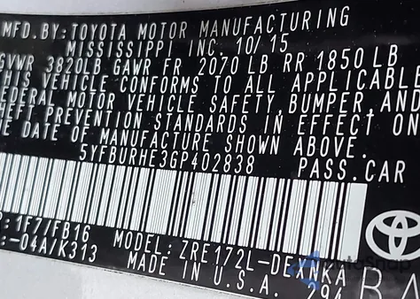 2016 Toyota Corolla Le z USA, uszkodzony, nr VIN 5YFBURHE3GP402838